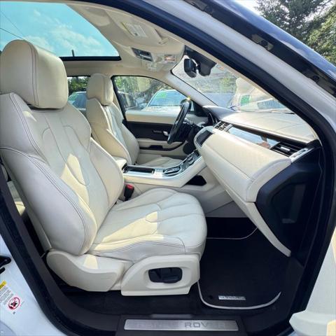 Photo of 2012 Fuji White Land Rover Range Rover Evoque