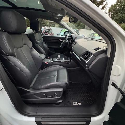 Photo of 2019 White Audi Q5