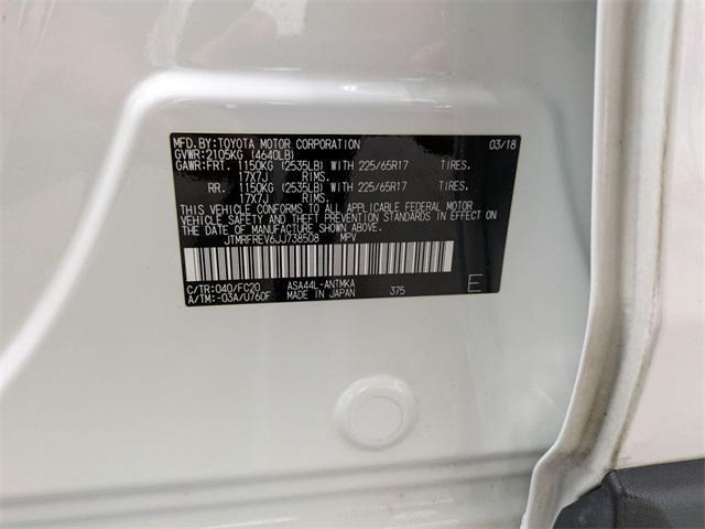 Photo of 2018 Super White Toyota RAV4