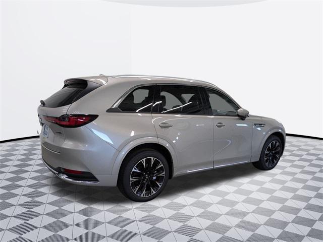 Photo of 2026 Platinum Quartz Mazda CX-90