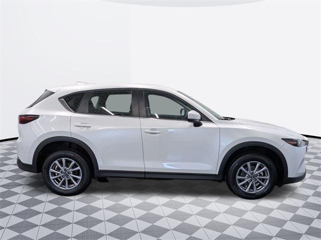 Photo of 2023 Rhodium White Metallic Mazda CX-5