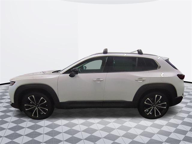 Photo of 2025 wind chill pearl Mazda CX-50