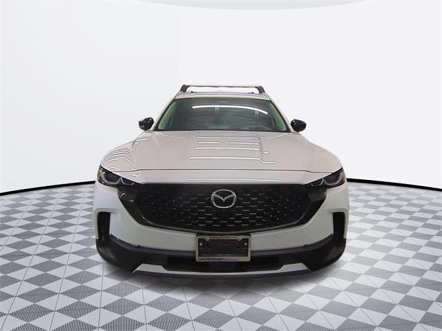 Photo of 2025 wind chill pearl Mazda CX-50
