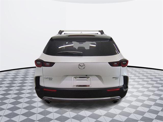 Photo of 2025 wind chill pearl Mazda CX-50