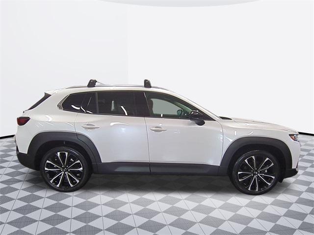 Photo of 2025 wind chill pearl Mazda CX-50