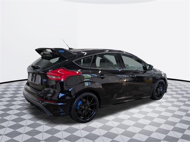 Photo of 2017 Shadow Black Ford Focus RS