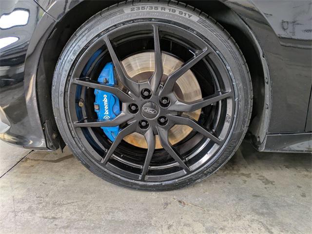 Photo of 2017 Shadow Black Ford Focus RS