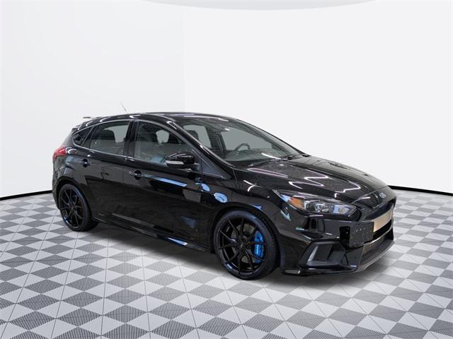 Photo of 2017 Shadow Black Ford Focus RS