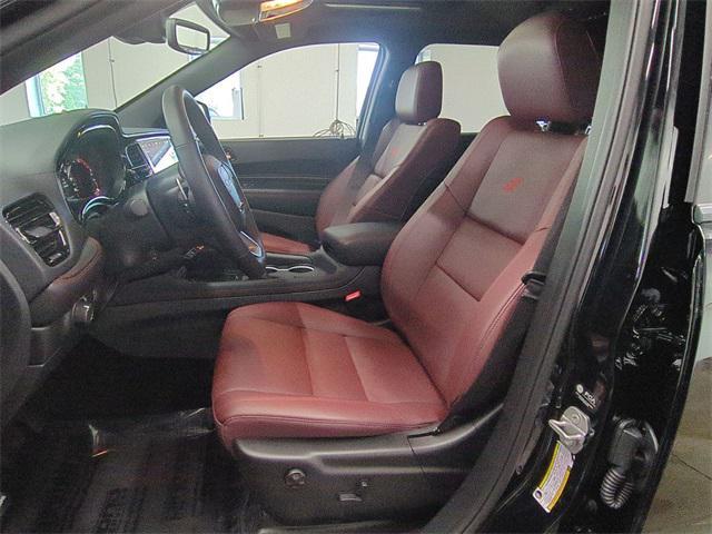 Photo of 2025 DB Black Clearcoat Dodge Durango