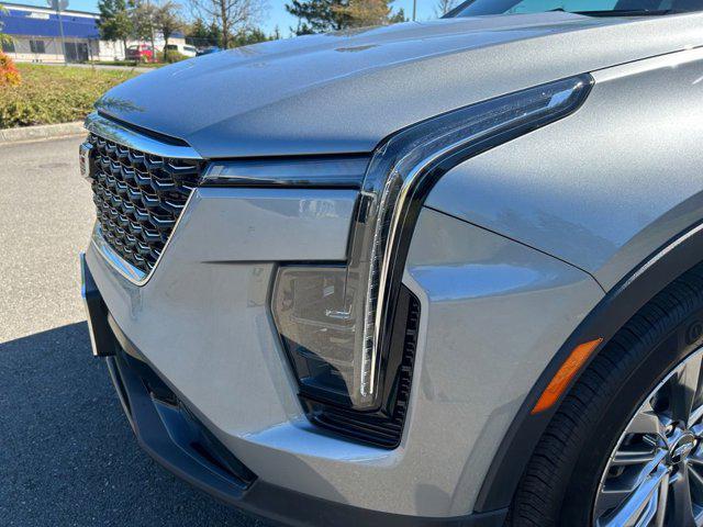 Photo of 2024 Argent Silver Metallic Cadillac XT4