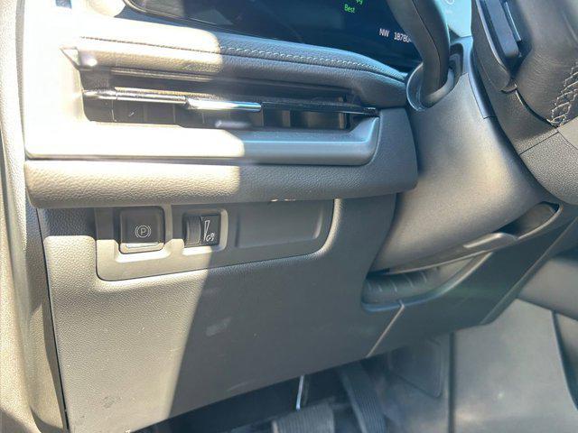 Photo of 2024 Argent Silver Metallic Cadillac XT4
