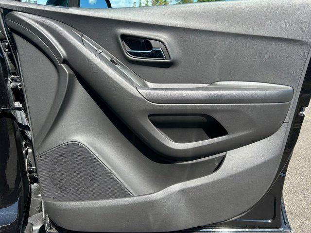 Photo of 2022 Mosaic Black Metallic Chevrolet Trax
