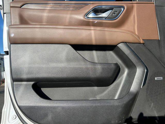 Photo of 2024 Iridescent Pearl Tricoat Chevrolet Tahoe