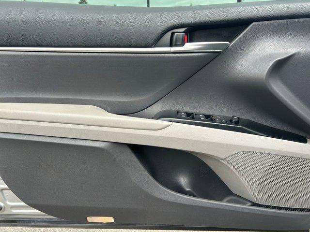 Photo of 2018 Celestial Silver Metallic Toyota Camry