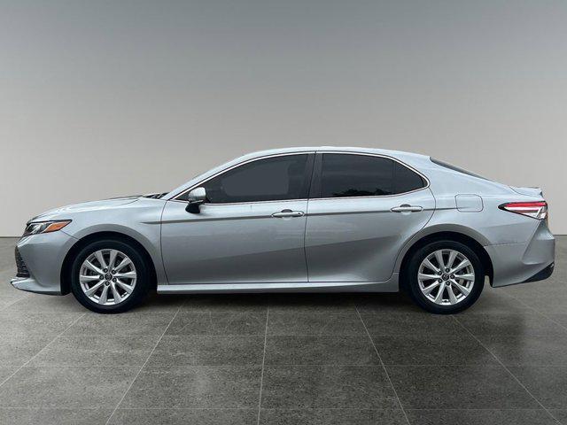 Photo of 2018 Celestial Silver Metallic Toyota Camry