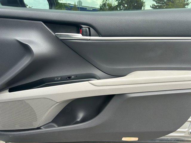 Photo of 2018 Celestial Silver Metallic Toyota Camry