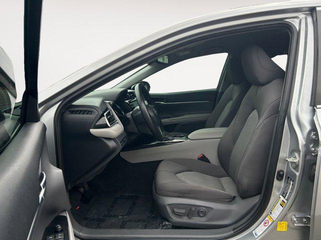 Photo of 2018 Celestial Silver Metallic Toyota Camry