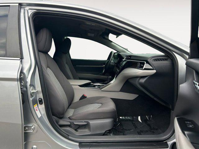 Photo of 2018 Celestial Silver Metallic Toyota Camry
