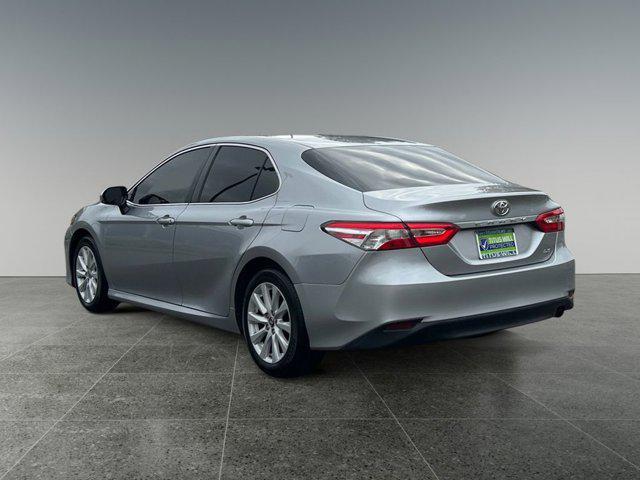 Photo of 2018 Celestial Silver Metallic Toyota Camry