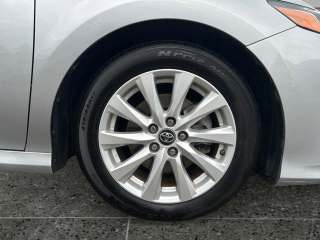 Photo of 2018 Celestial Silver Metallic Toyota Camry