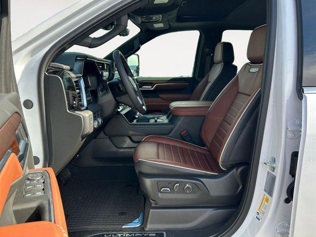 Photo of 2025 White Frost Tricoat GMC Sierra 3500