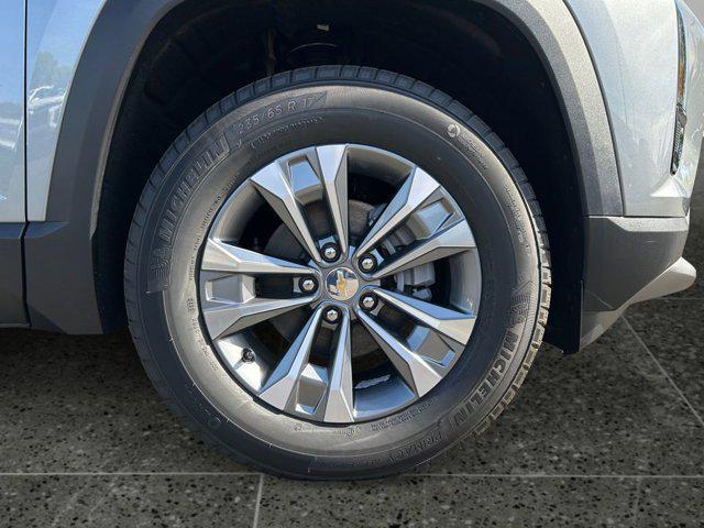 Photo of 2025 Sterling Gray Metallic Chevrolet Equinox
