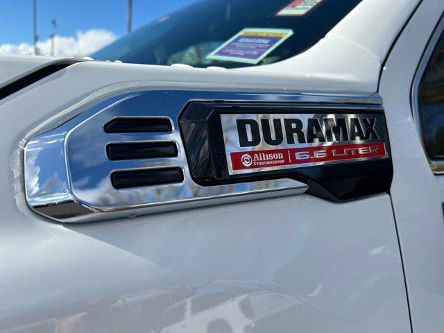 Photo of 2025 Summit White GMC Sierra 3500