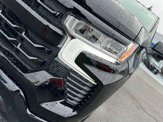 Photo of 2025 Black Chevrolet Silverado 1500