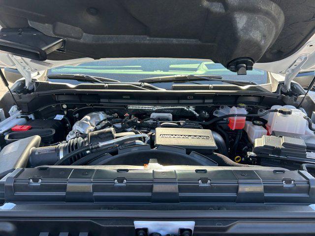 Photo of 2025 White Frost Tricoat GMC Sierra 3500