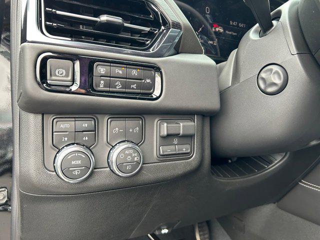 Photo of 2025 Onyx Black GMC Yukon XL