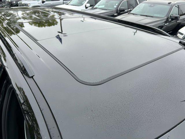 Photo of 2025 Onyx Black GMC Yukon XL