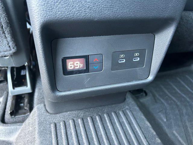 Photo of 2024 Gun Metallic Nissan Rogue