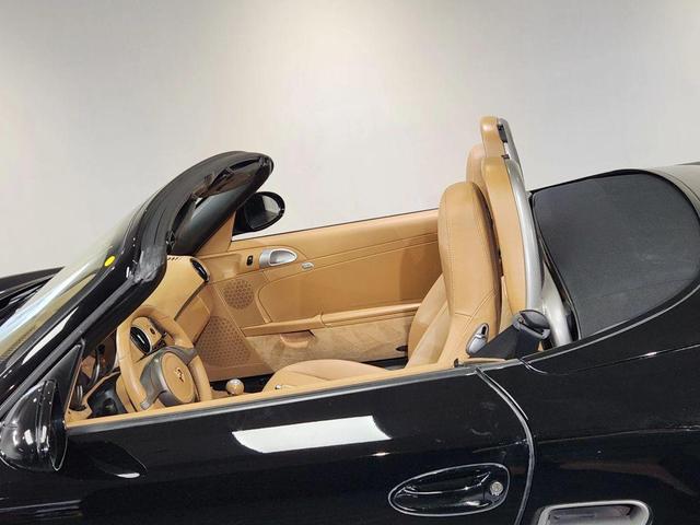 Photo of 2010 Black Porsche Boxster