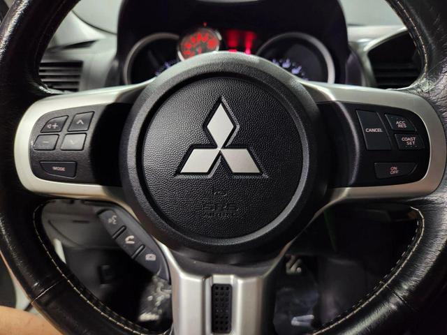 Photo of 2015 White Mitsubishi Lancer Evolution