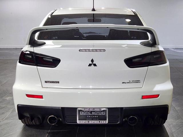 Photo of 2015 White Mitsubishi Lancer Evolution