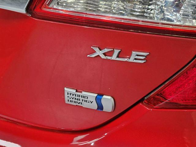Photo of 2012 Red Toyota Camry Hybrid