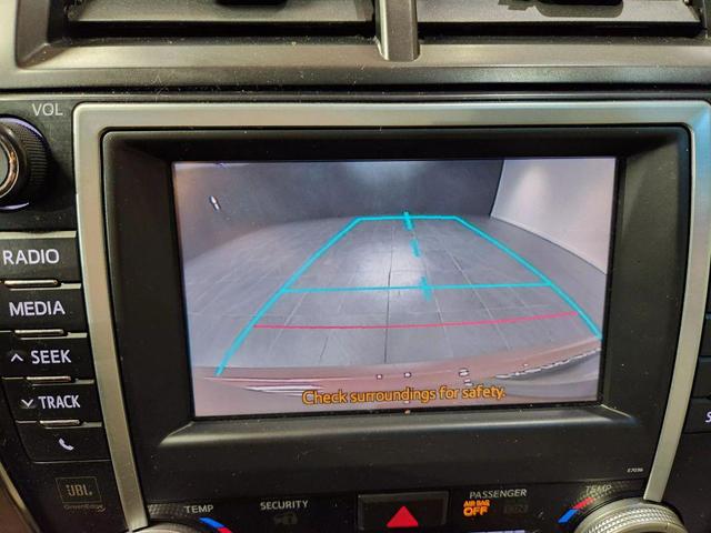 Photo of 2012 Red Toyota Camry Hybrid