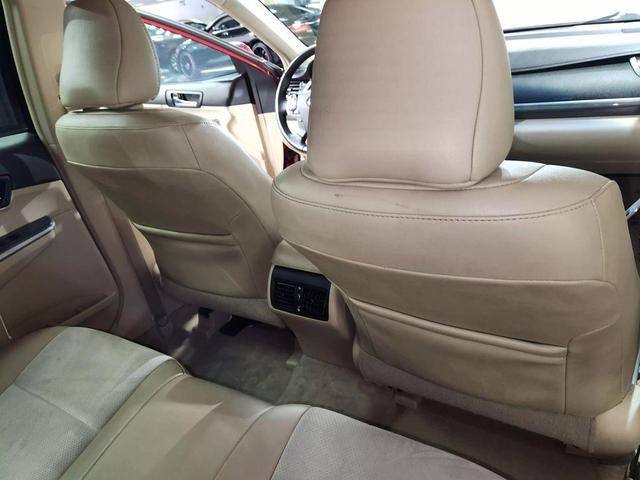 Photo of 2012 Red Toyota Camry Hybrid
