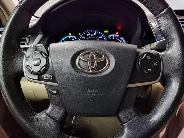 Photo of 2012 Red Toyota Camry Hybrid