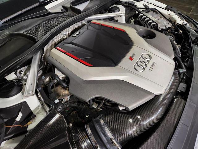 Photo of 2019 White Audi RS 5
