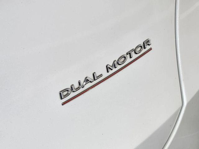 Photo of 2022 White Tesla Model Y