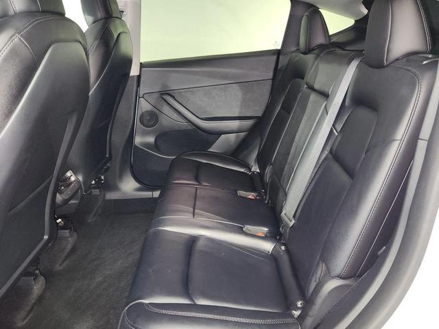 Photo of 2022 White Tesla Model Y