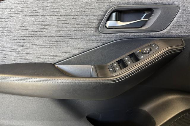 Photo of 2023 Brilliant Silver Metallic Nissan Rogue