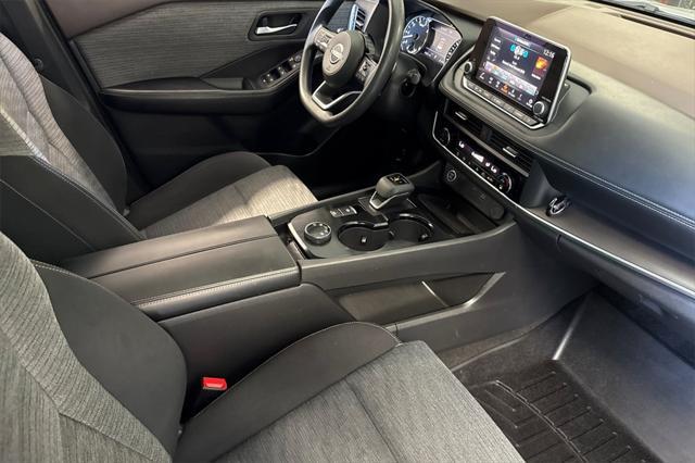 Photo of 2023 Brilliant Silver Metallic Nissan Rogue