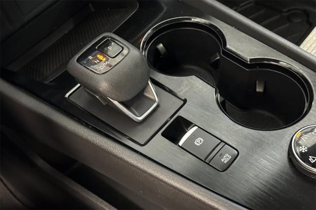 Photo of 2023 Brilliant Silver Metallic Nissan Rogue