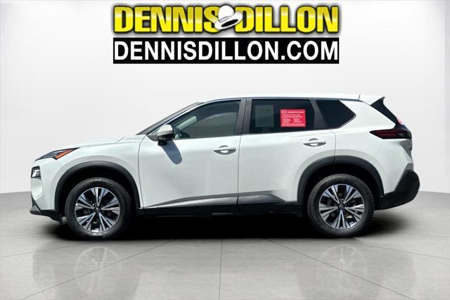 Photo of 2023 Pearl White Tricoat Nissan Rogue