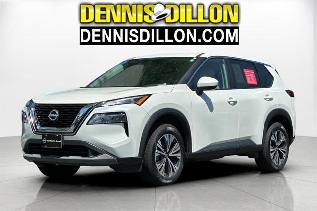 Photo of 2023 Pearl White Tricoat Nissan Rogue