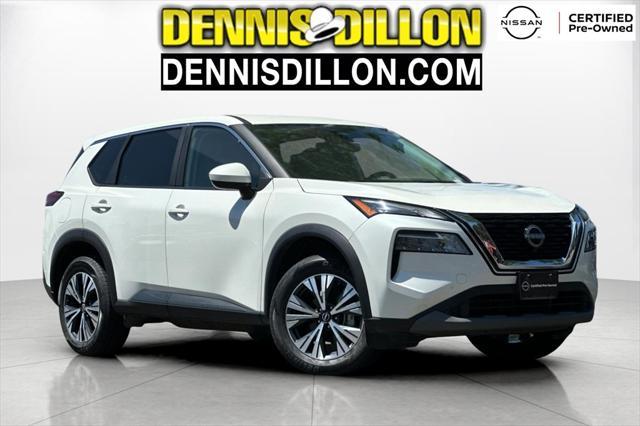 Photo of 2023 Pearl White Tricoat Nissan Rogue
