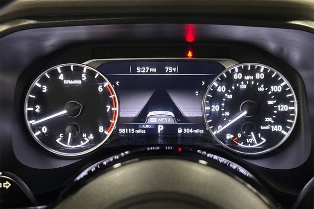 Photo of 2023 Pearl White Tricoat Nissan Rogue