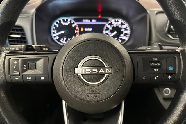 Photo of 2023 Brilliant Silver Metallic Nissan Rogue